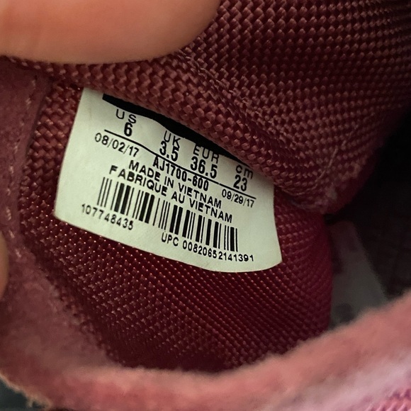 Nike AF-1 high sz force is female in a vintage wine size 6 - Picture 8 of 8